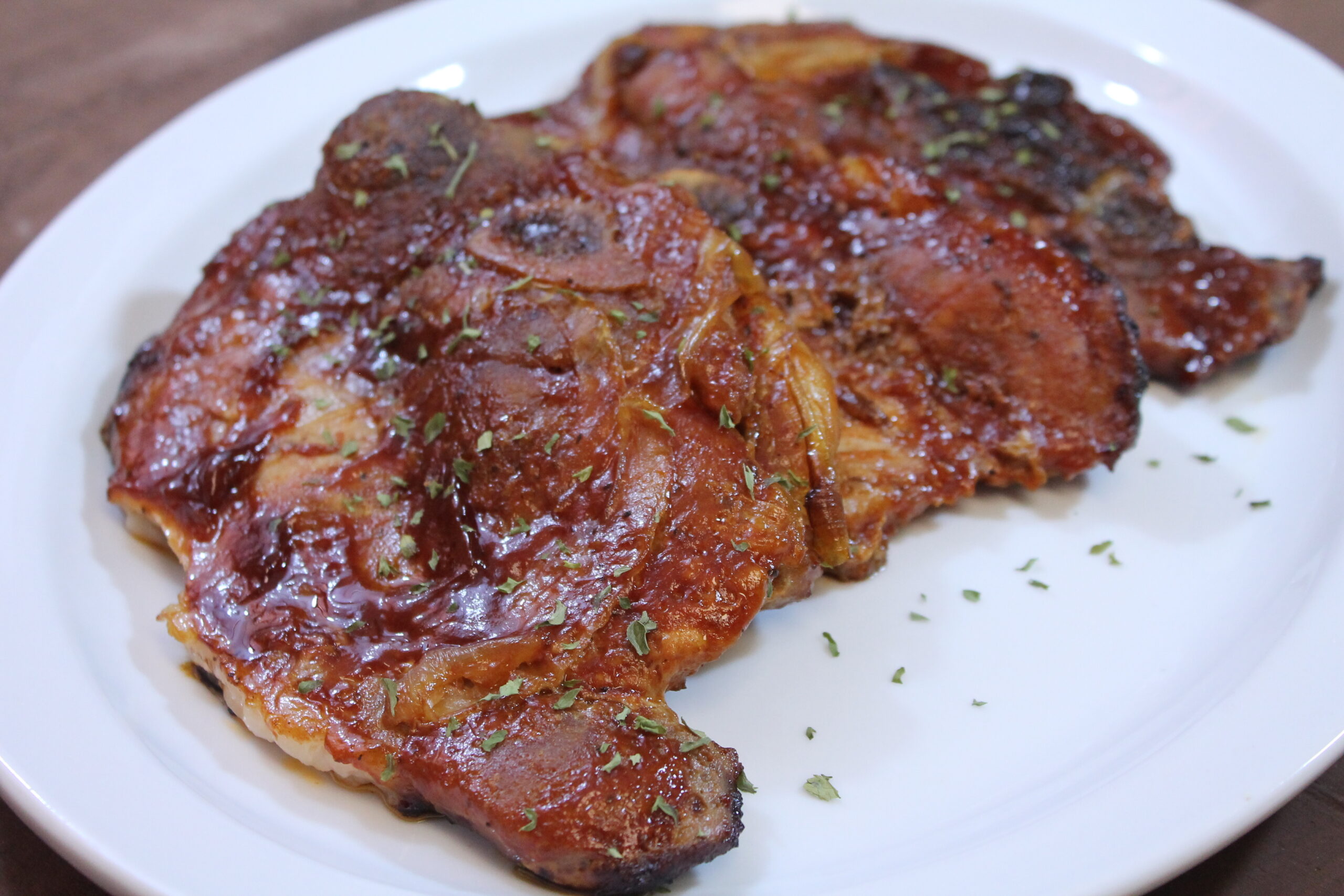 Sear-Baked BBQ Pork Chops: Secret to Juicy, Flavorful Results